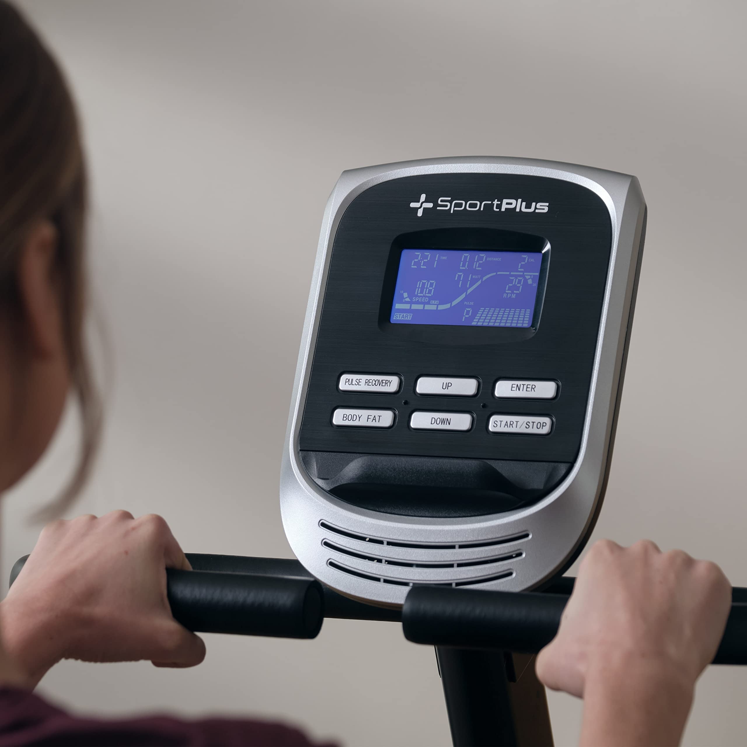 SportPlus Heimtrainer mit Magnetbremse 24 Widerstandsstufen, gelenk- und rückenschonend, extra weicher Sitz, bis 200 Watt, Fitnessgerät für Senioren Black/Sun (App-kompatibel)