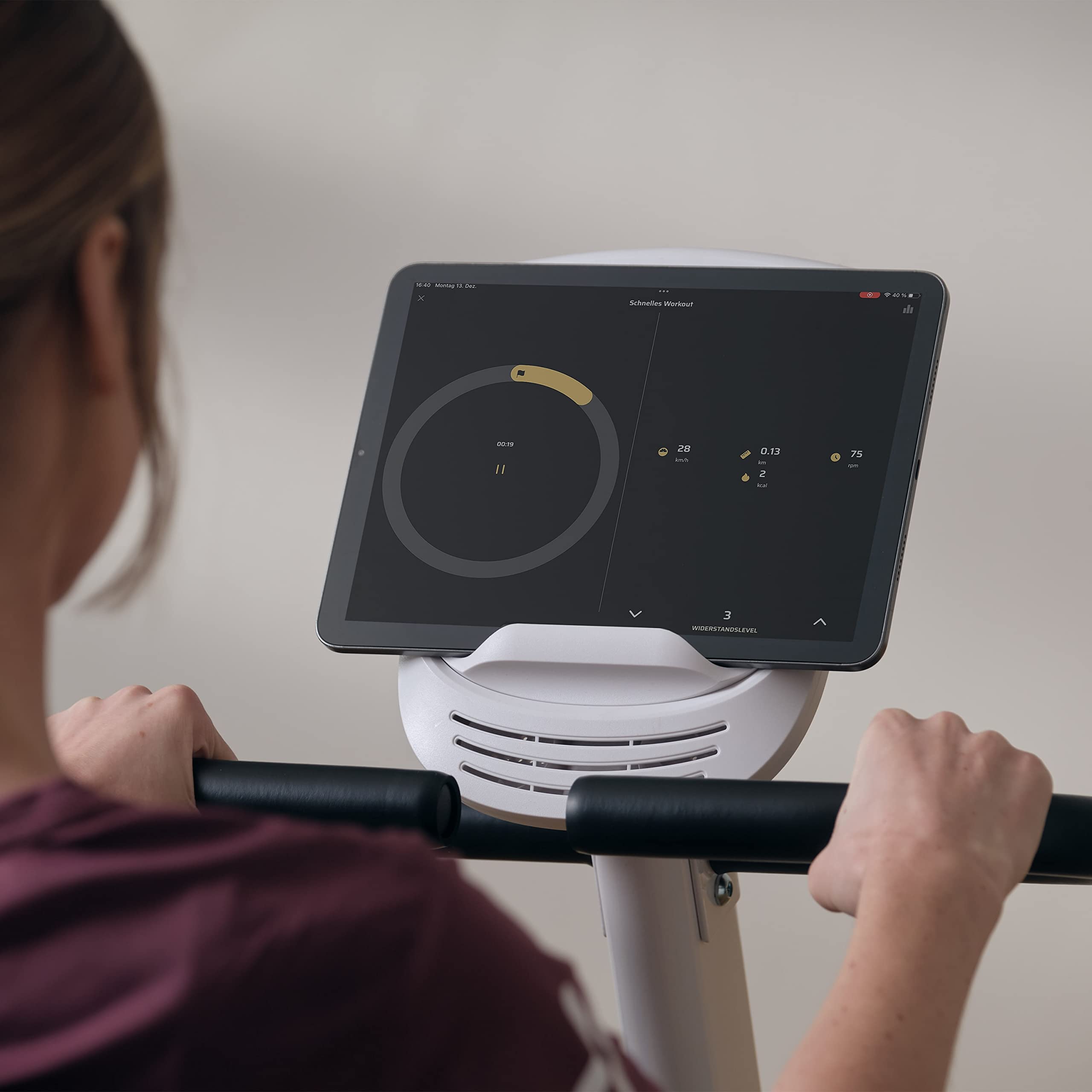 SportPlus Heimtrainer mit Magnetbremse 24 Widerstandsstufen, gelenk- und rückenschonend, extra weicher Sitz, bis 200 Watt, Fitnessgerät für Senioren Black/Sun (App-kompatibel)