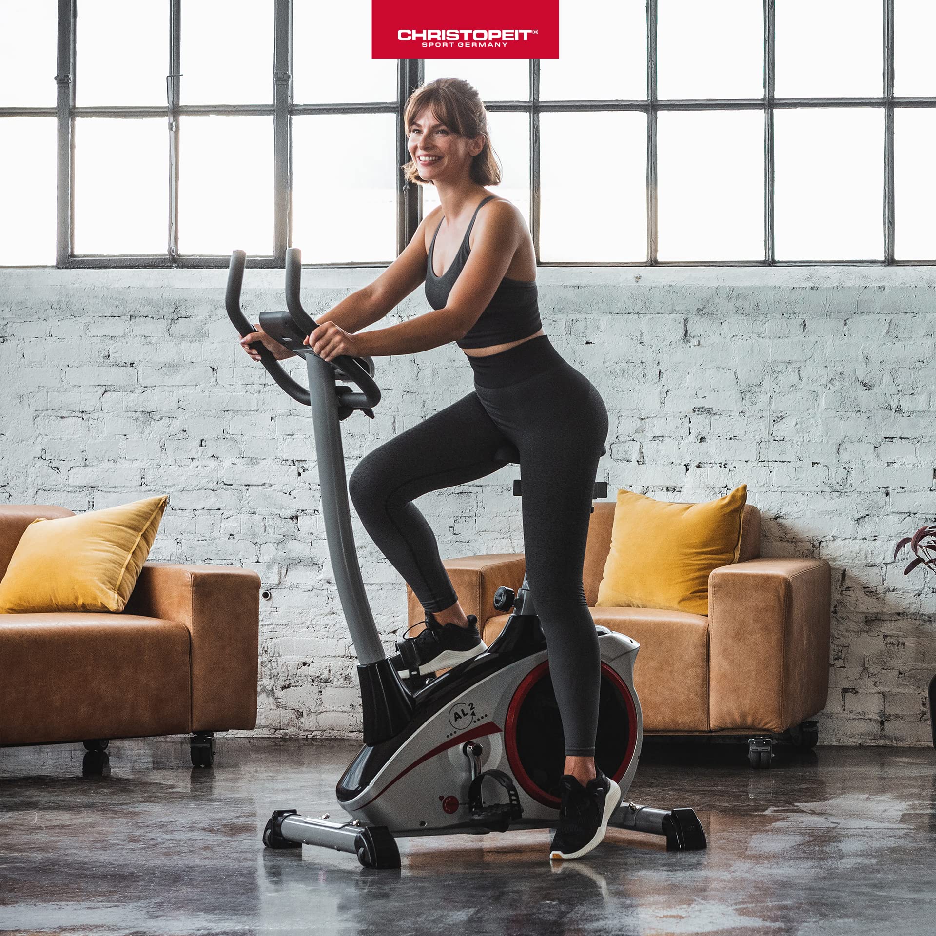 Christopeit Sport Heimtrainer AL 2 Silber inkl. Bodenschutzmatte - 24-Stufig, bis 150kg Gewicht, 9kg Magnet-Bremssystem, LCD-Display